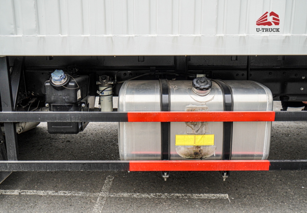 Xe tải JAC A5 4X2 thùng công nhập khẩu 1CH 10M