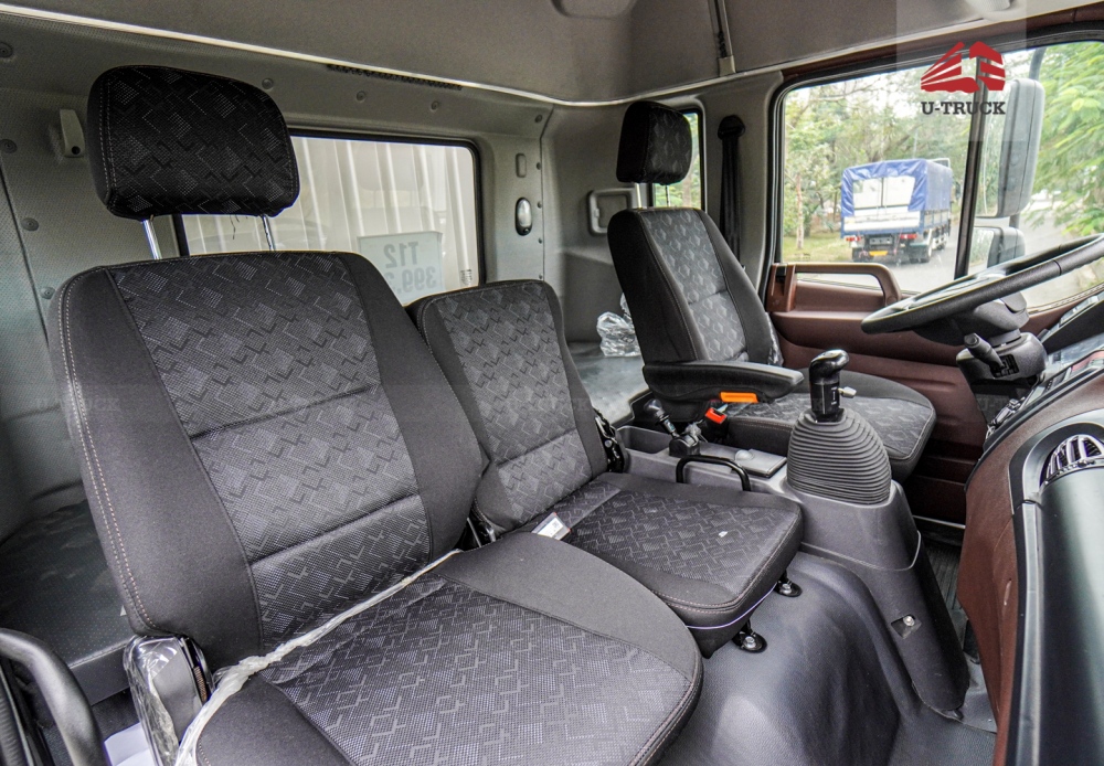 Xe tải JAC A5 4X2 thùng công nhập khẩu 1CH 10M