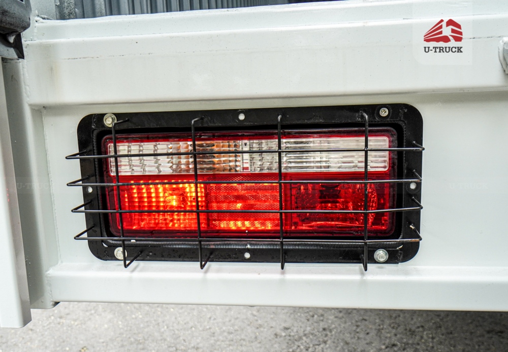 Xe tải JAC A5 4X2 thùng công nhập khẩu 1CH 10M