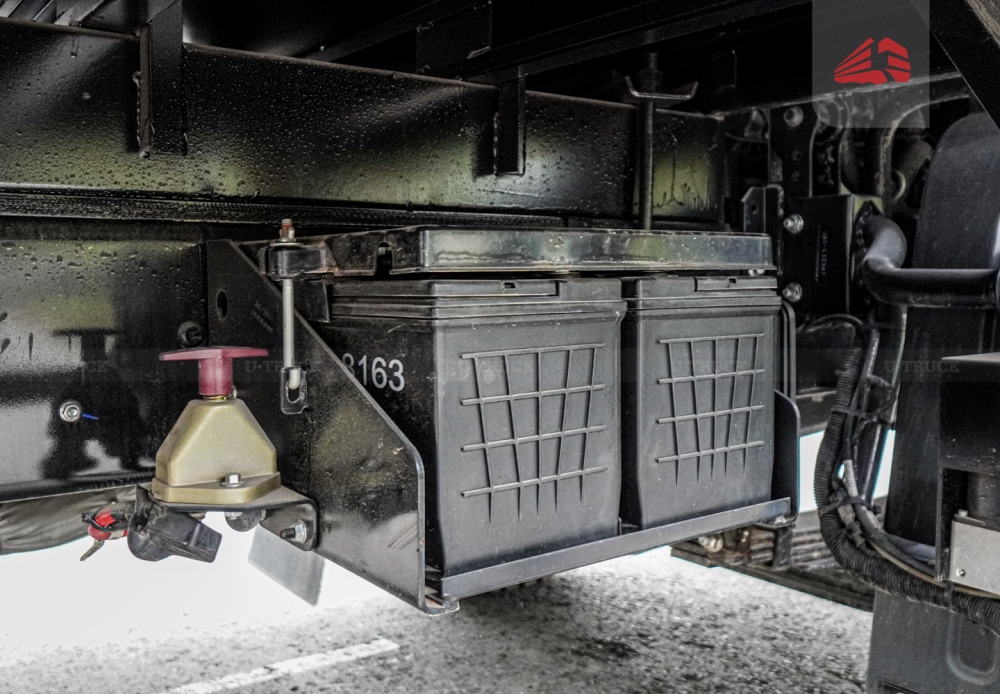 Xe tải JAC A5 4X2 thùng công nhập khẩu 1CH 10M