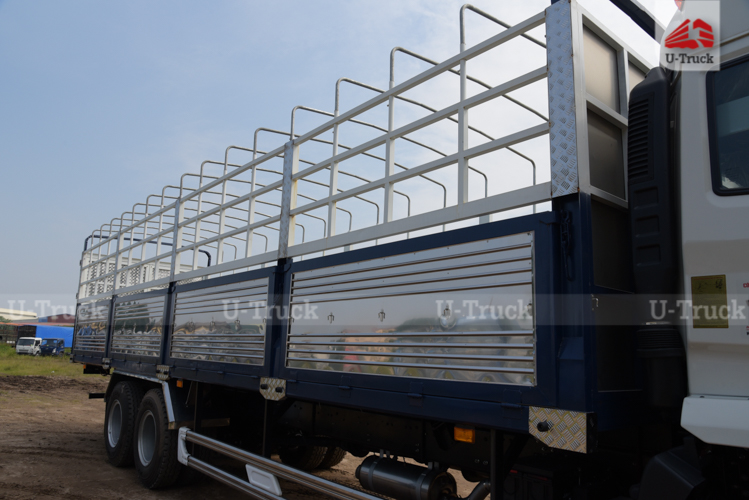 Xe tải JAC A5 6×2 khung mui 9m7