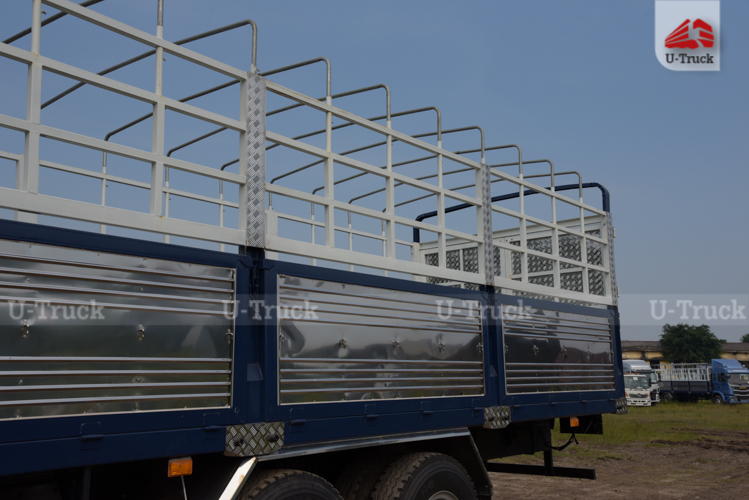 Xe tải JAC A5 6×2 khung mui 9m7