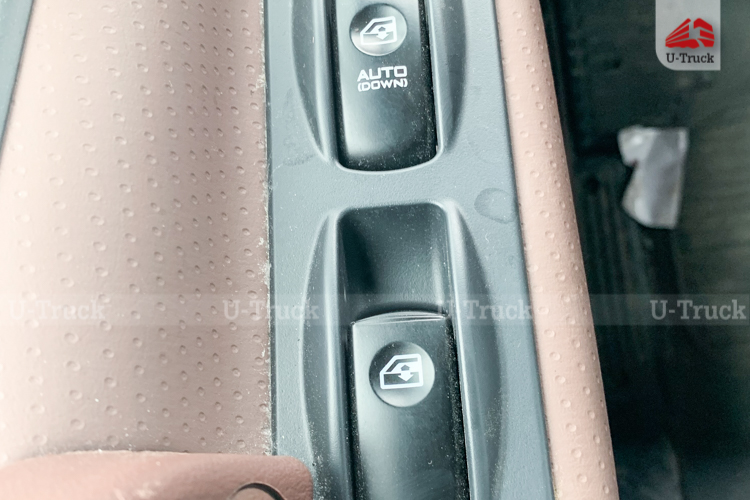 Xe tải JAC A5 6×2 khung mui 9m7