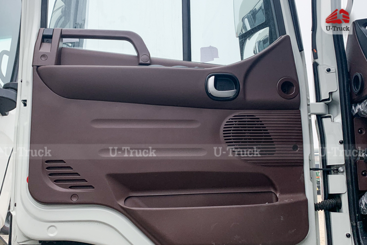Xe tải JAC A5 6×2 khung mui 9m7