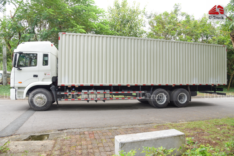 Xe tải JAC A5 6×2 thùng công Nhập Khẩu 1CH 9m7