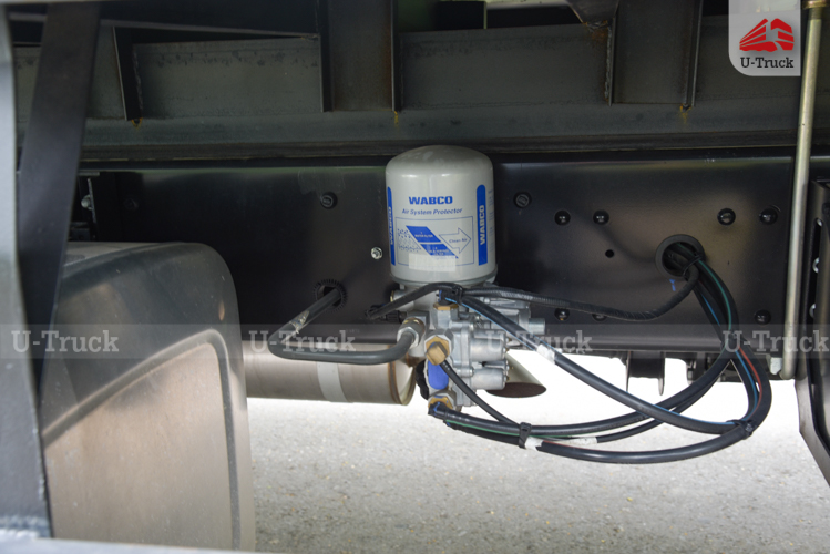 Xe tải JAC A5 6×2 thùng công Nhập Khẩu 1CH 9m7