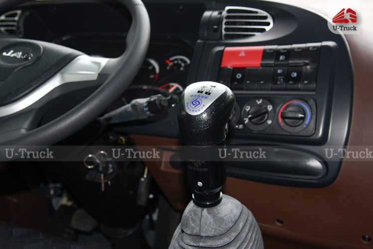 Xe tải JAC A5 6×2 thùng công Nhập Khẩu 1CH 9m7