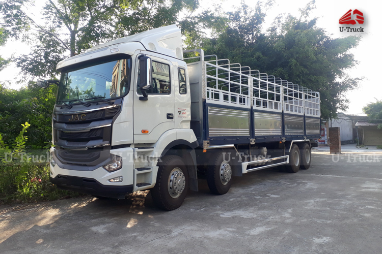 Xe tải JAC A5 8×4 khung mui 9m7