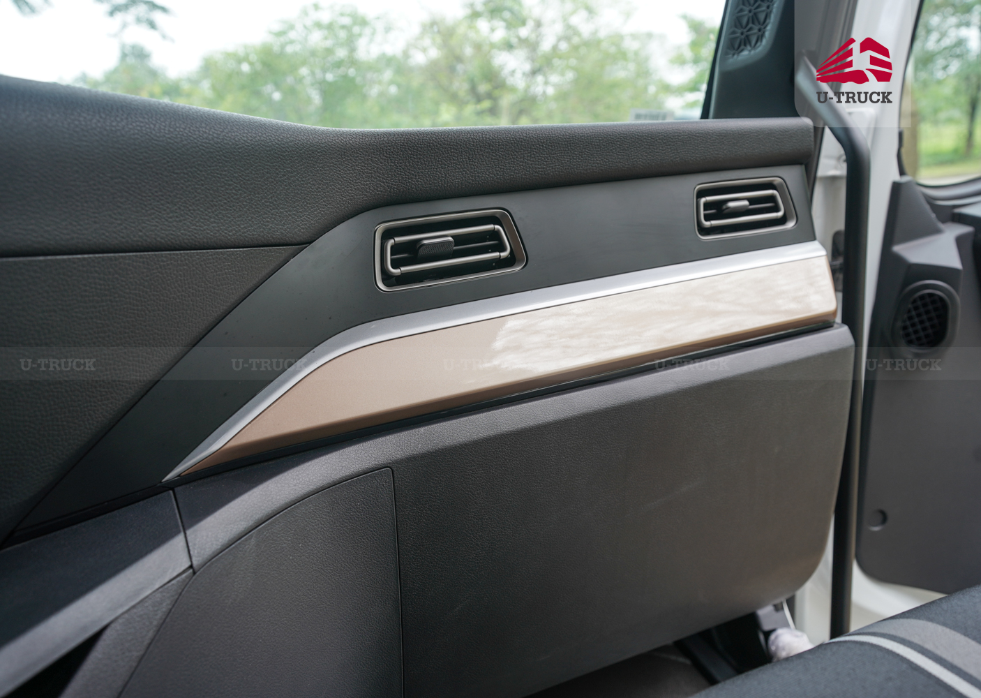 Xe Tải TH7 10×4 Khung Mui Nhập Khẩu 9M7