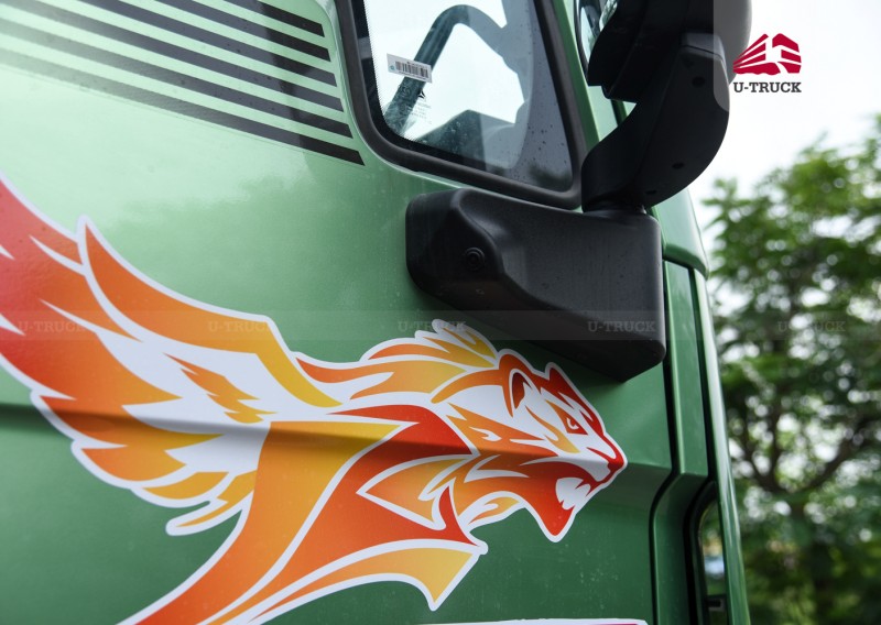 Xe đầu kéo HOWO V7X 440 cầu láp