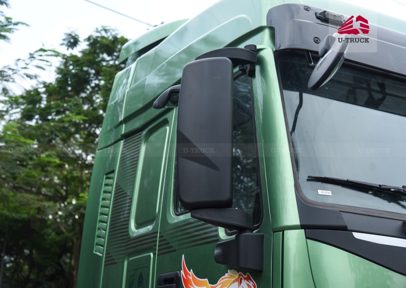 Xe đầu kéo HOWO V7X 440 cầu láp