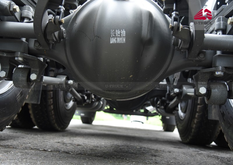 Xe đầu kéo HOWO V7X 440 cầu láp