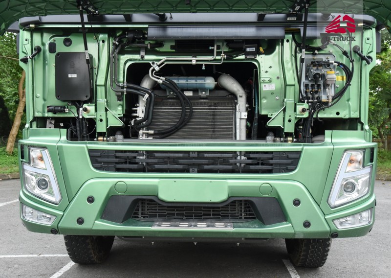 Xe đầu kéo HOWO V7X 440 cầu láp