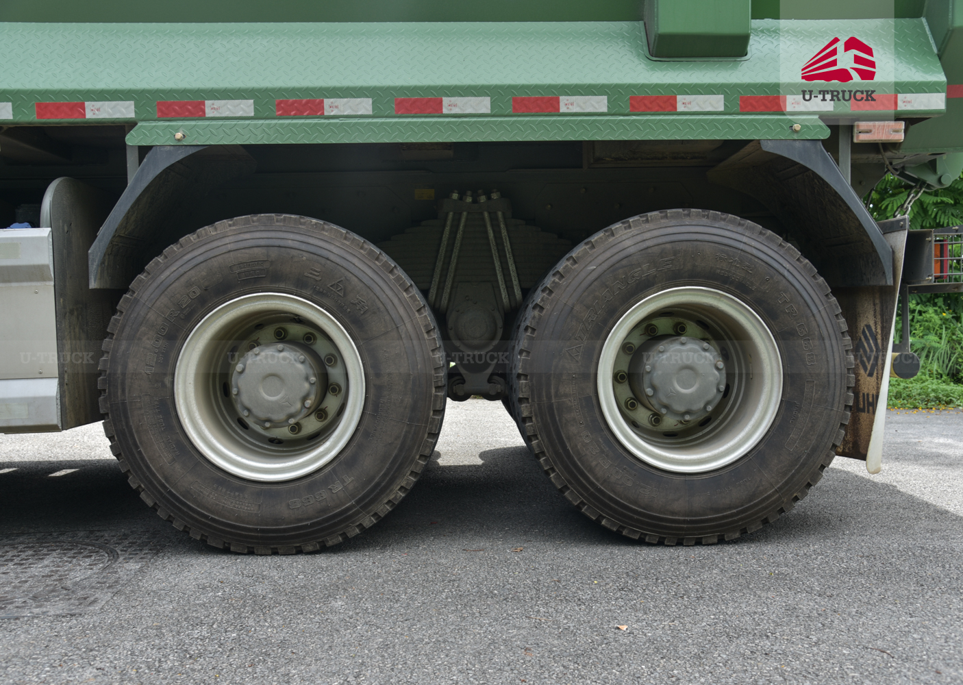 Xe Tải tự đổ NX 400 thùng đúc cao 910mm