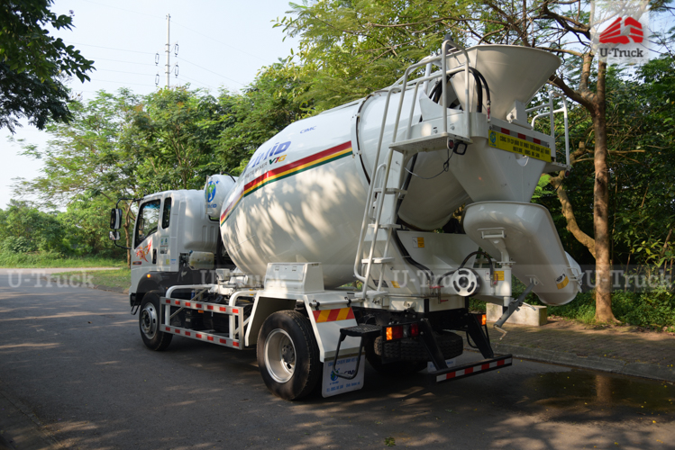 Xe trộn bê tông HOWO H3 130 5m3