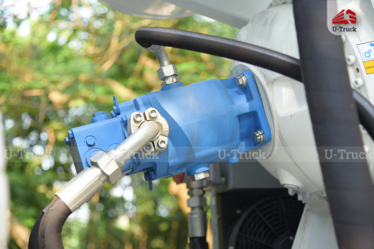 Xe trộn bê tông HOWO H3 130 5m3