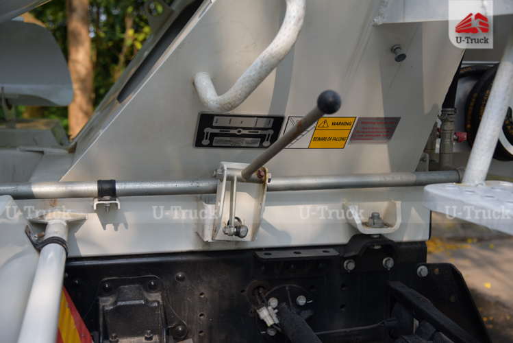 Xe trộn bê tông HOWO H3 130 5m3