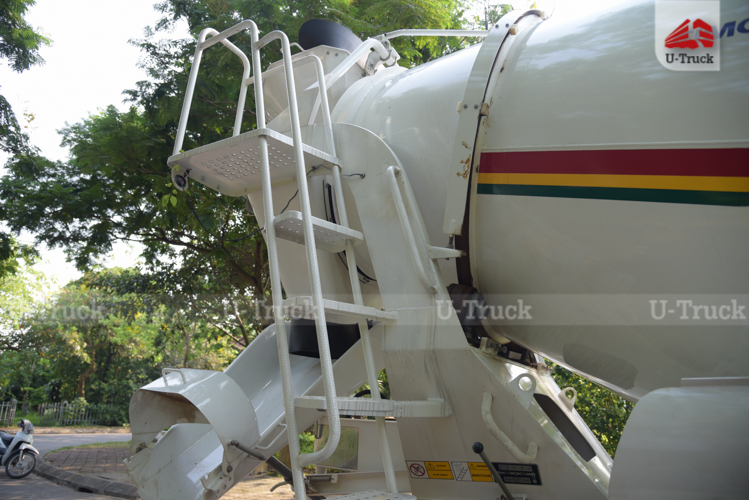 Xe trộn bê tông HOWO H3 130 5m3