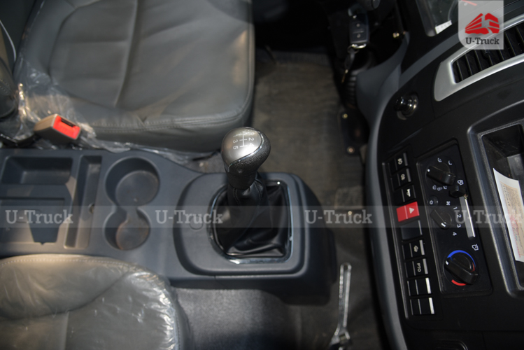 Xe trộn bê tông HOWO H3 130 5m3