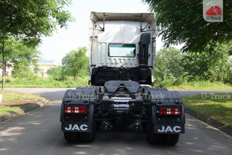 Xe đầu kéo JAC A5 480 cầu láp lốp 12R22.5
