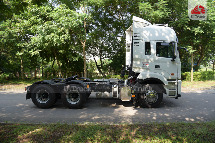 Xe đầu kéo JAC A5 480 cầu láp lốp 12R22.5