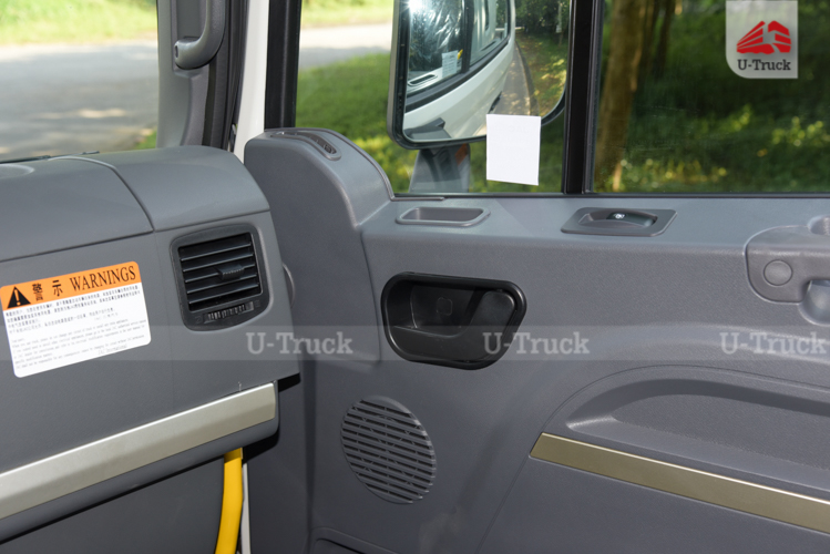 Xe đầu kéo JAC A5 480 cầu láp lốp 12R22.5