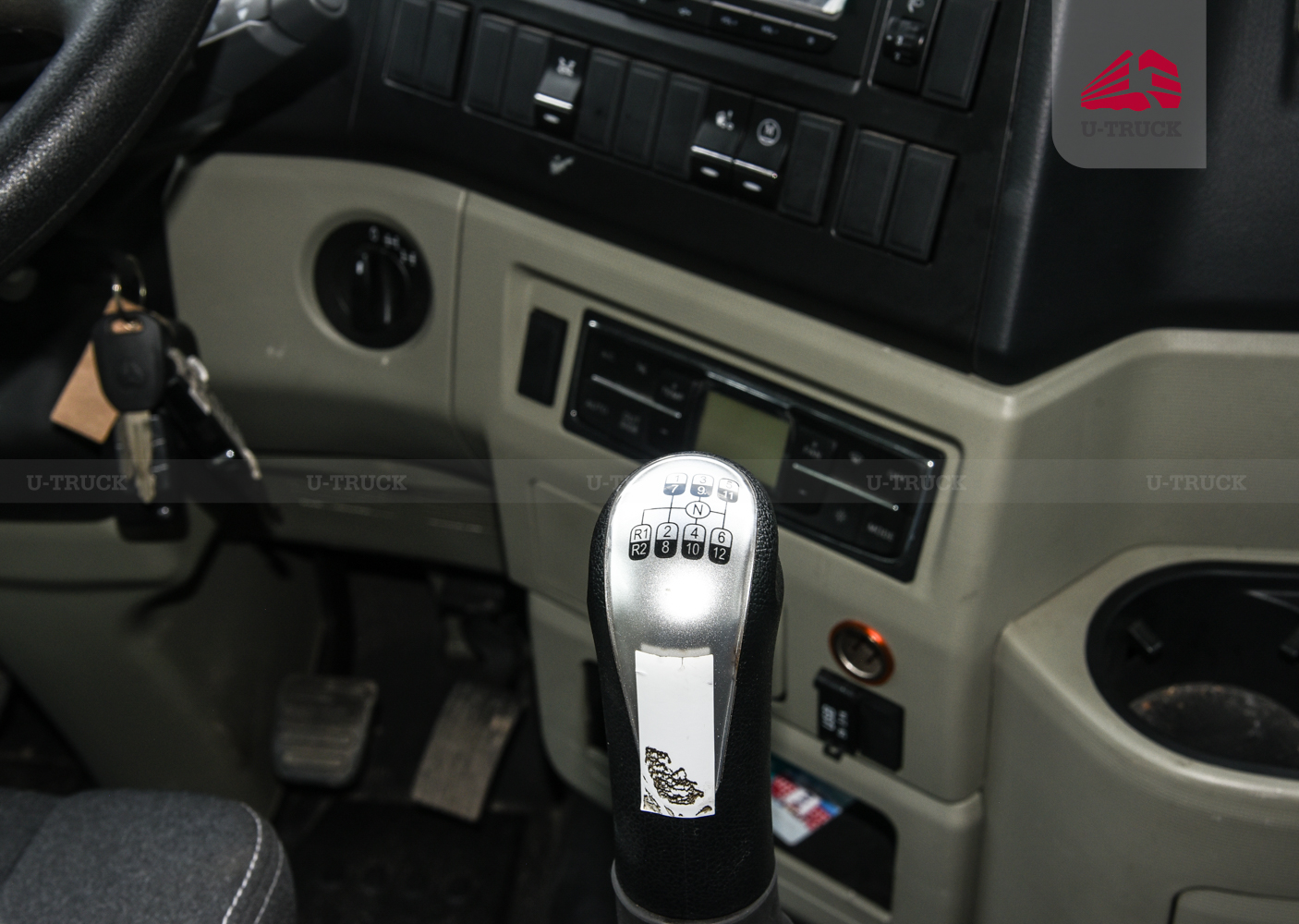 Xe Tải tự đổ NX 400 thùng đúc cao 910mm