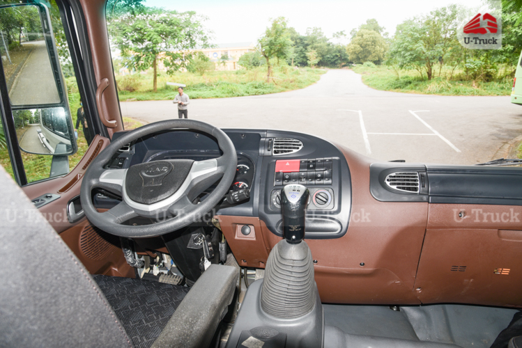 Xe ben HOWO V7G 8×4 thùng đúc