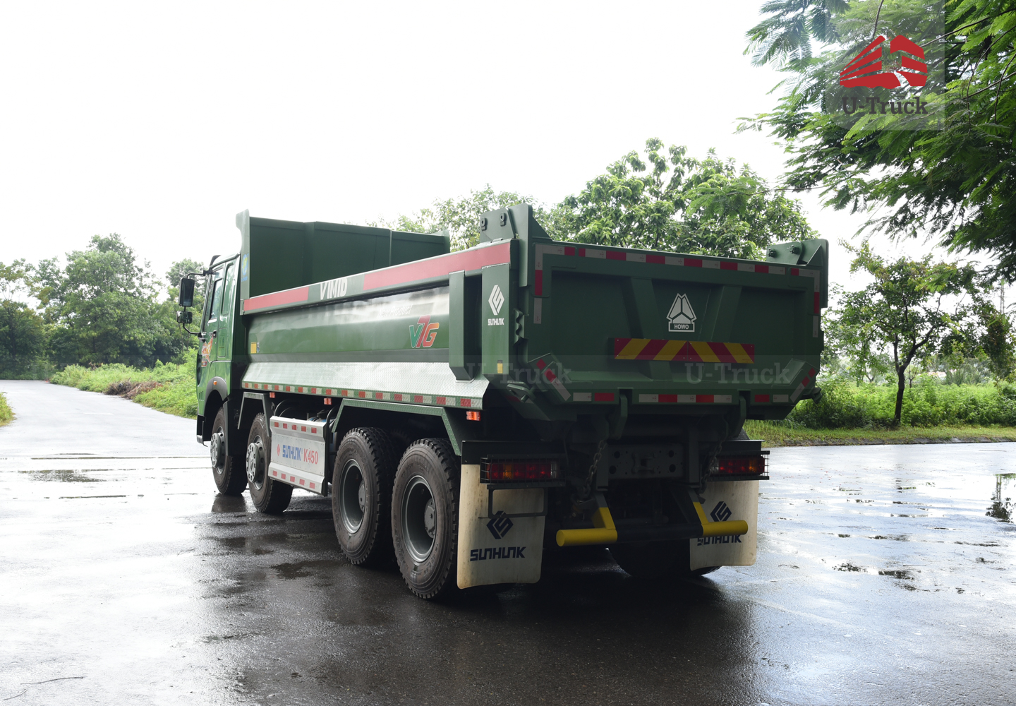 Xe ben HOWO V7G 8×4 thùng đúc