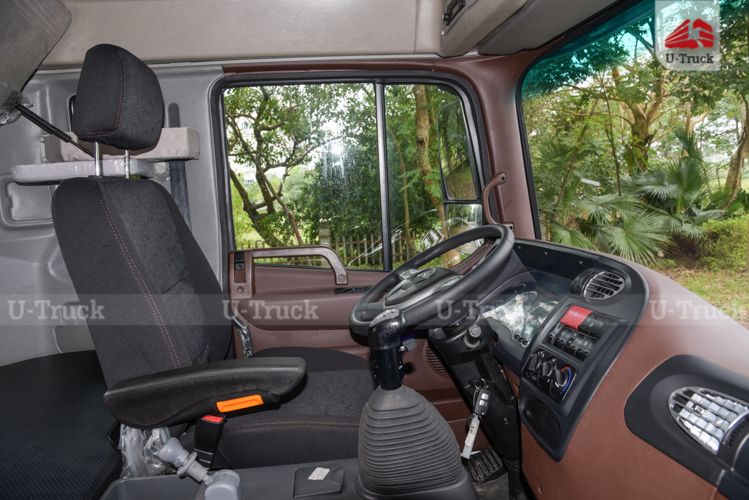 Xe ben HOWO V7G 8×4 thùng đúc