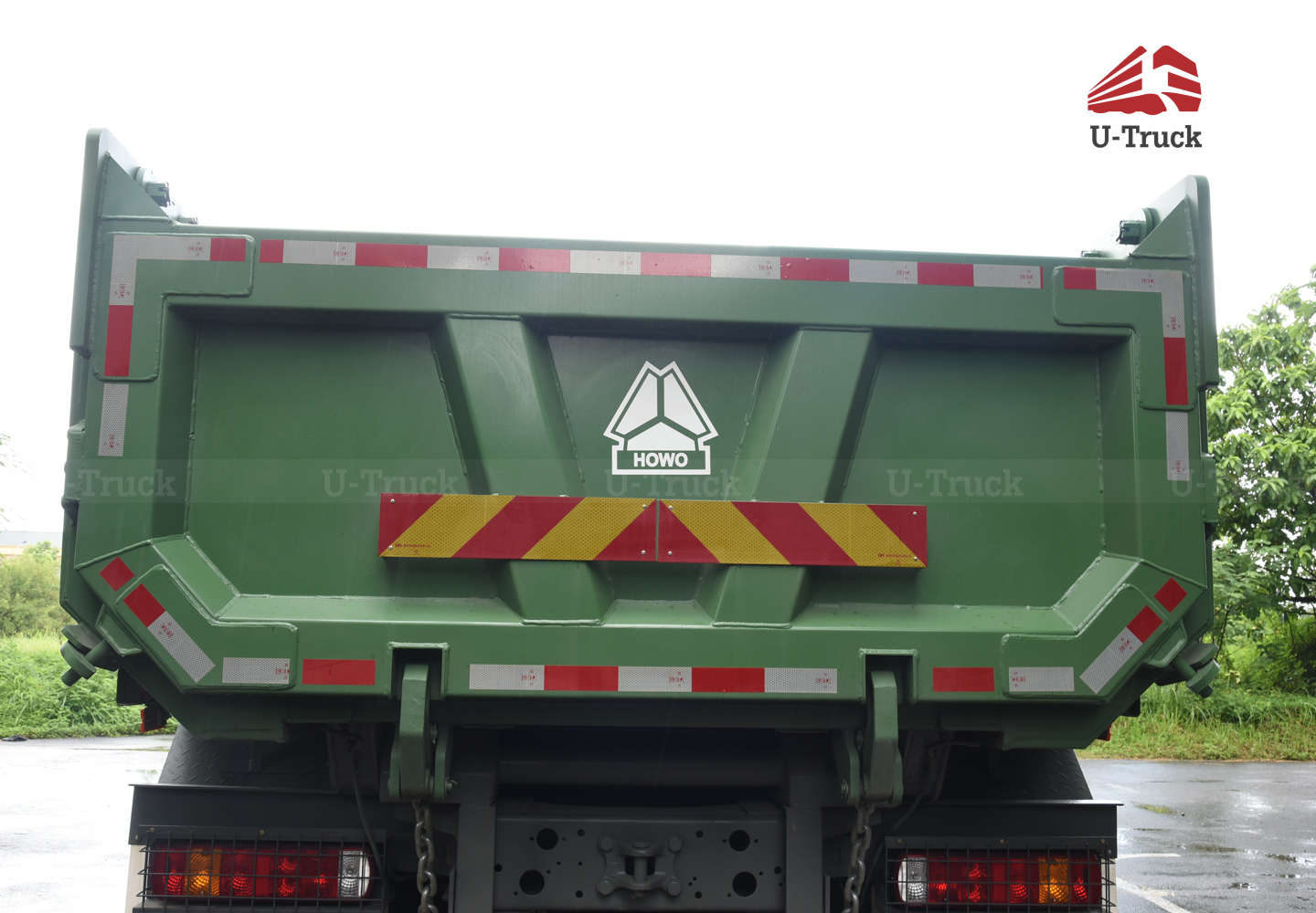 Xe ben HOWO V7G 8×4 thùng đúc