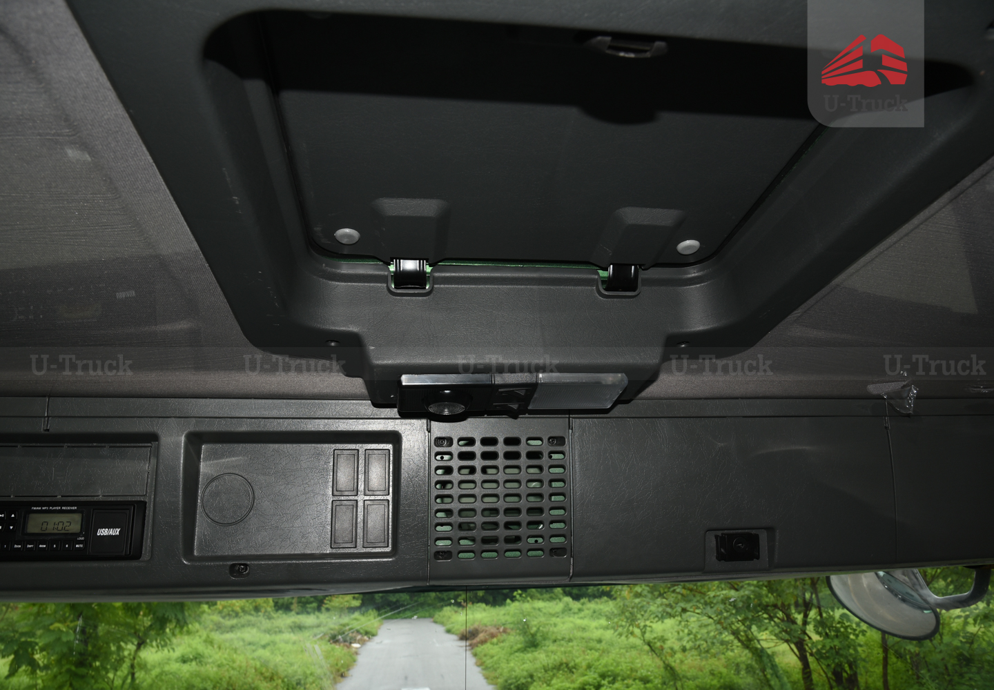 Xe ben HOWO V7G 8×4 thùng đúc