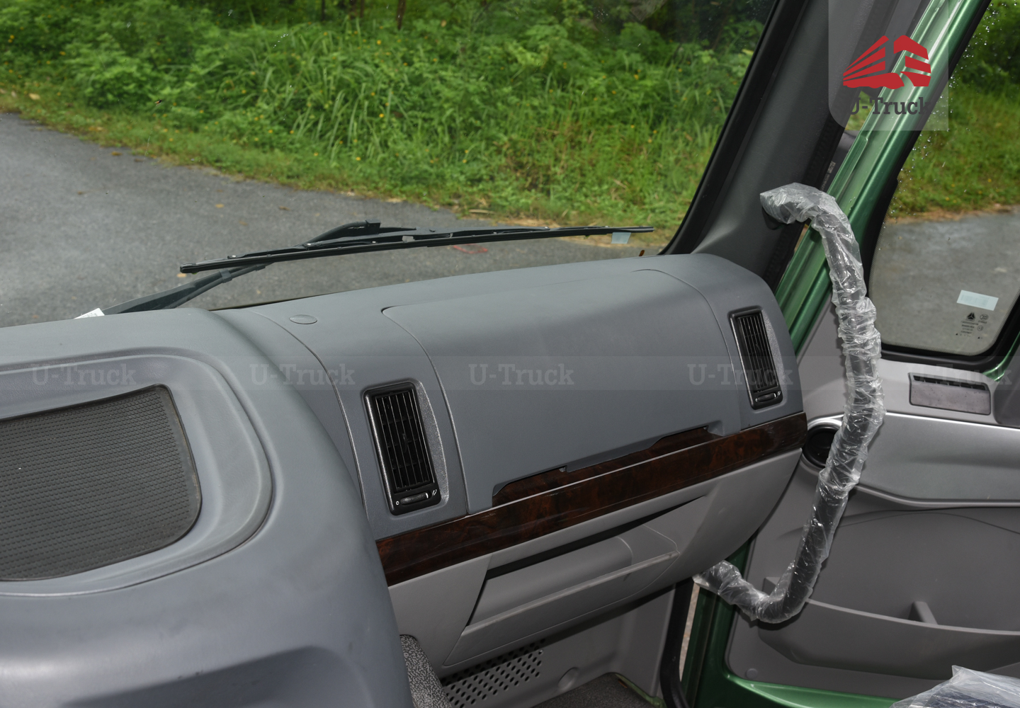 Xe ben HOWO V7G 8×4 thùng đúc