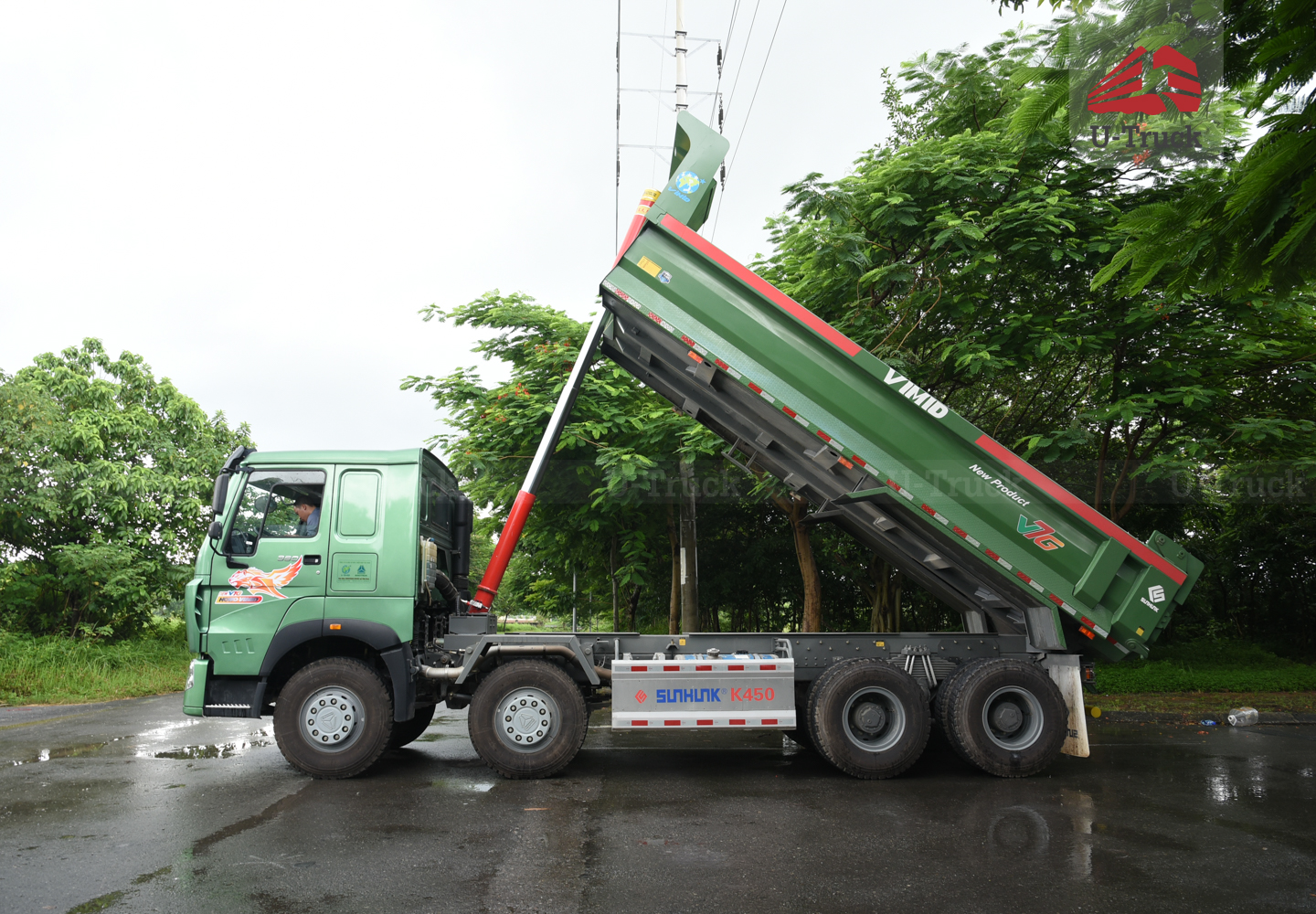 Xe ben HOWO V7G 8×4 thùng đúc