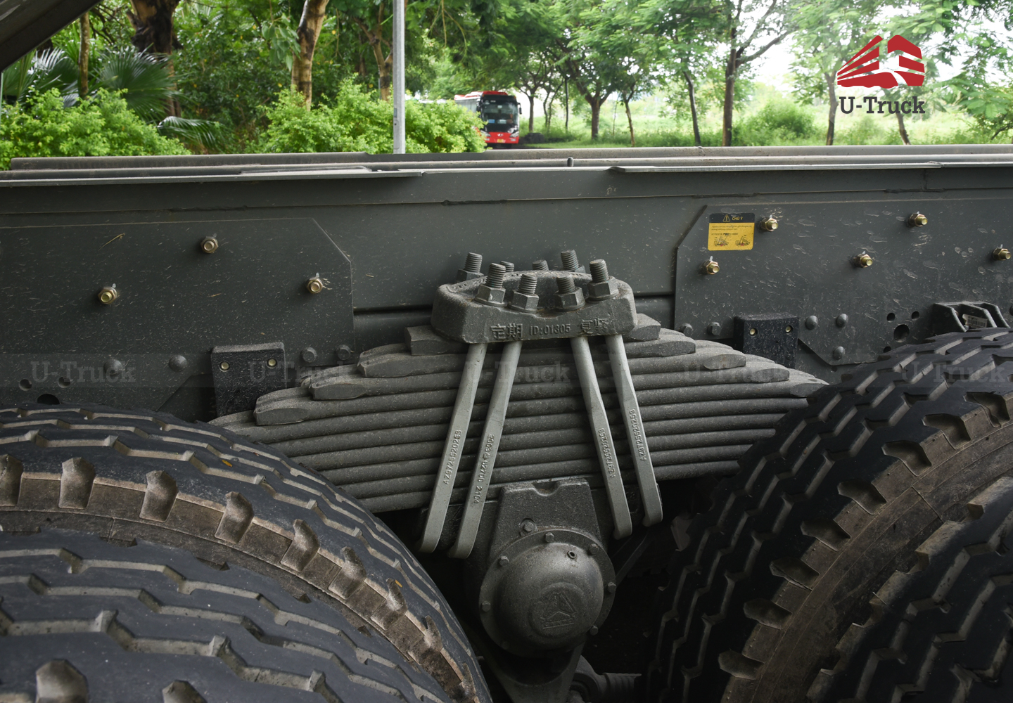 Xe ben HOWO V7G 8×4 thùng đúc