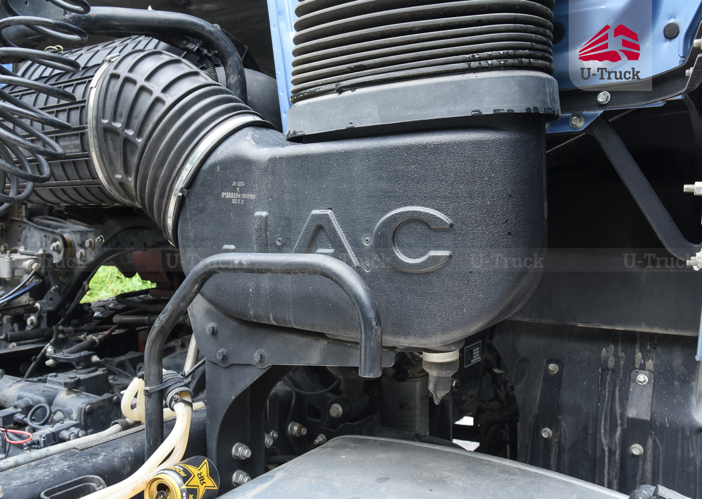 Xe đầu kéo JAC Q7 420 cầu dầu