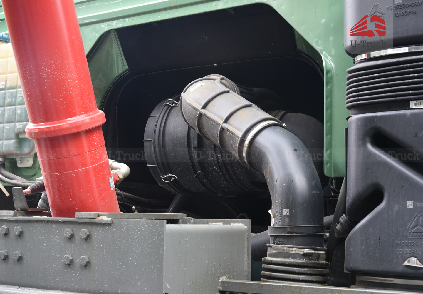 Xe ben HOWO V7G 8×4 thùng đúc