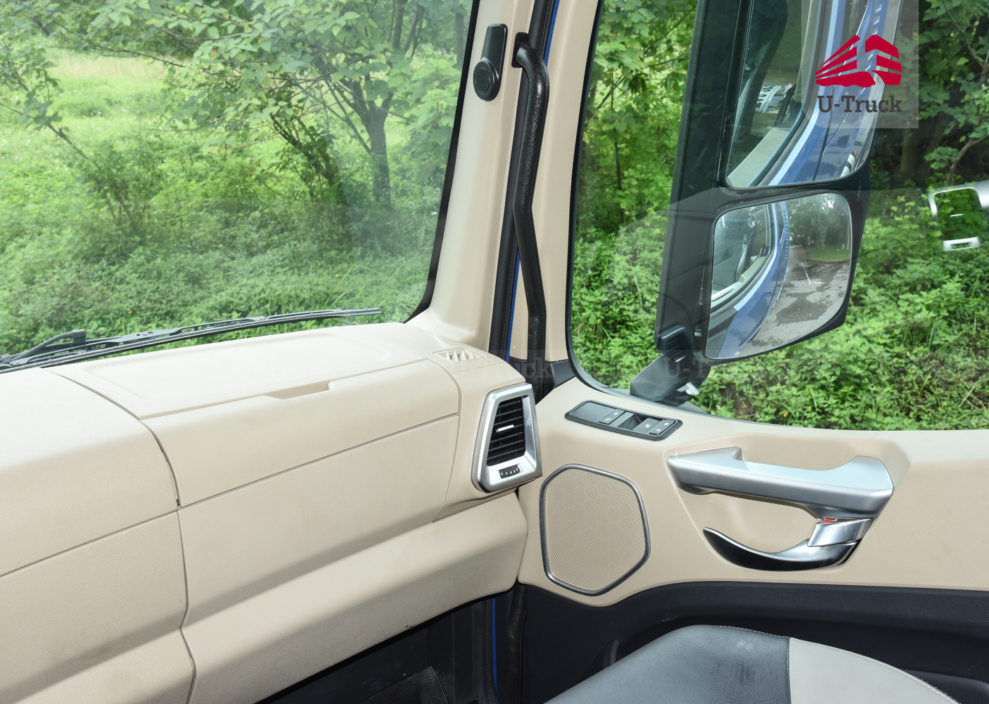 Xe đầu kéo JAC Q7 420 cầu dầu