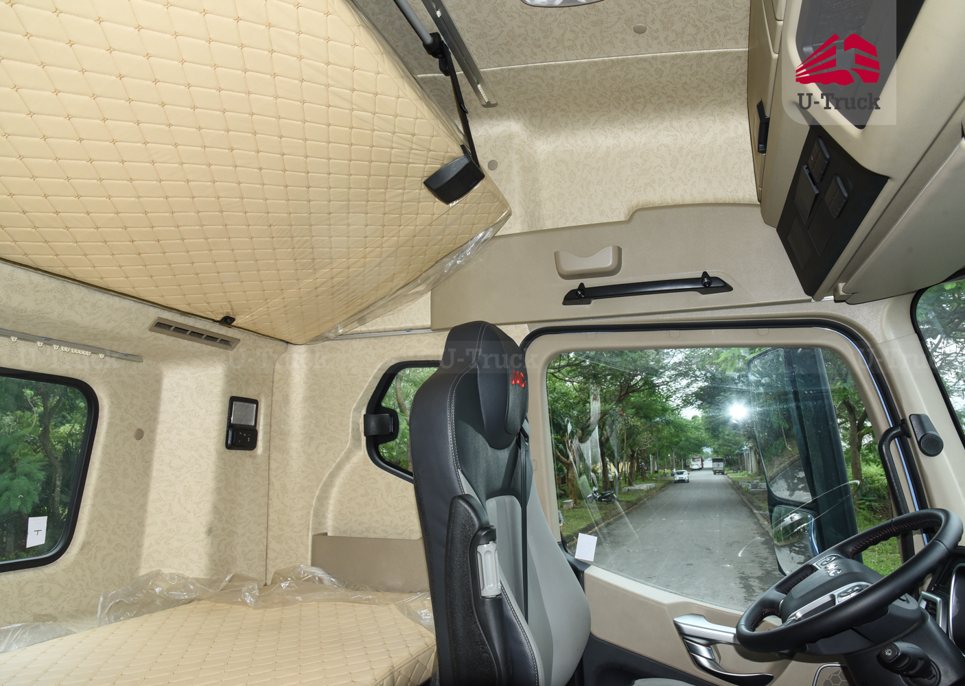 Xe đầu kéo JAC Q7 420 cầu dầu