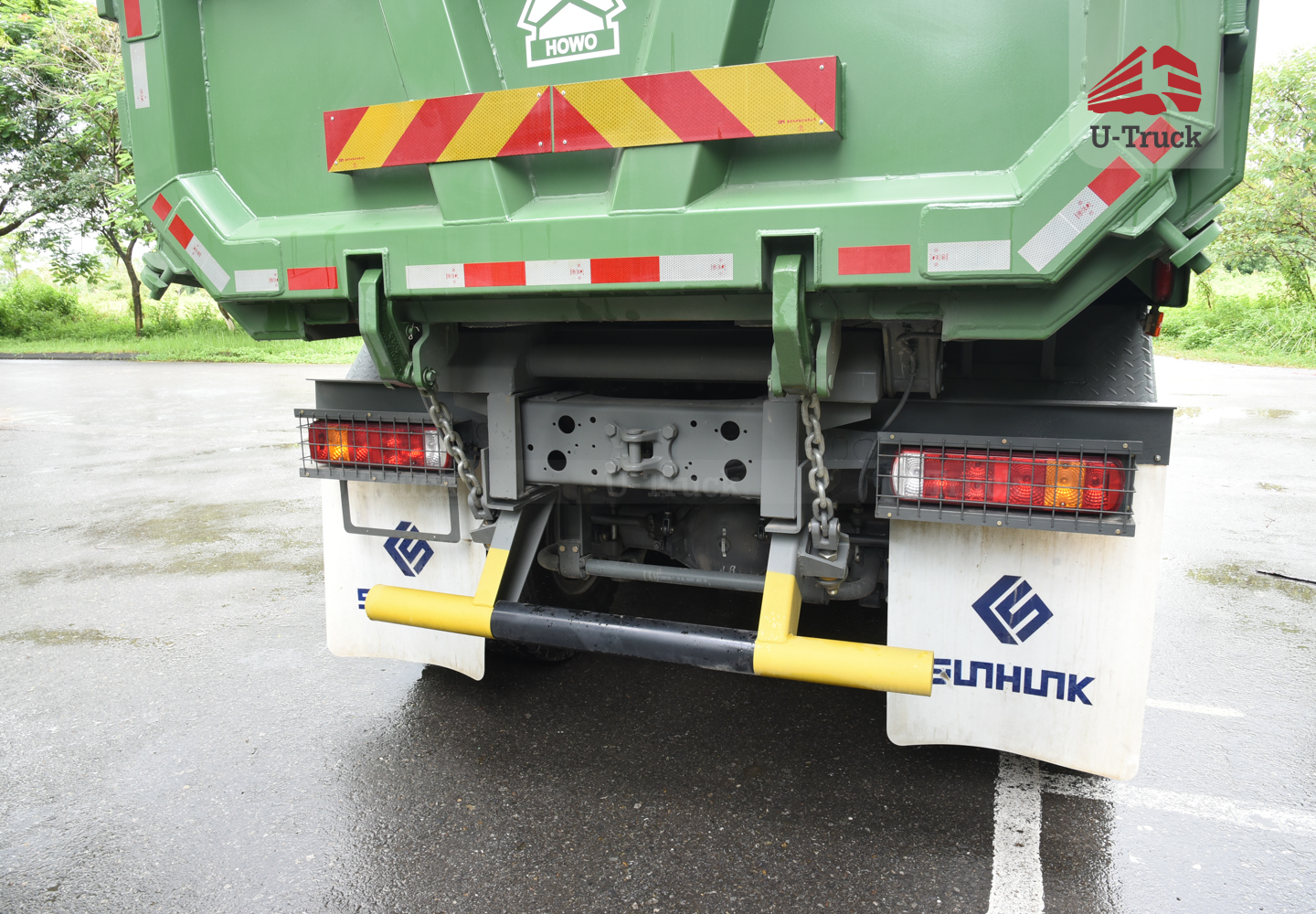 Xe ben HOWO V7G 8×4 thùng đúc