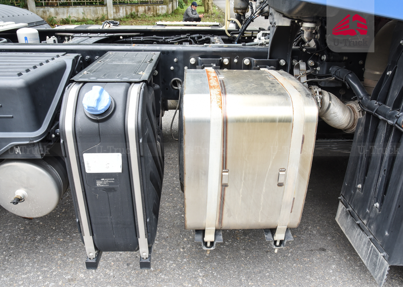 Xe đầu kéo JAC Q7 480 cầu láp số tự động