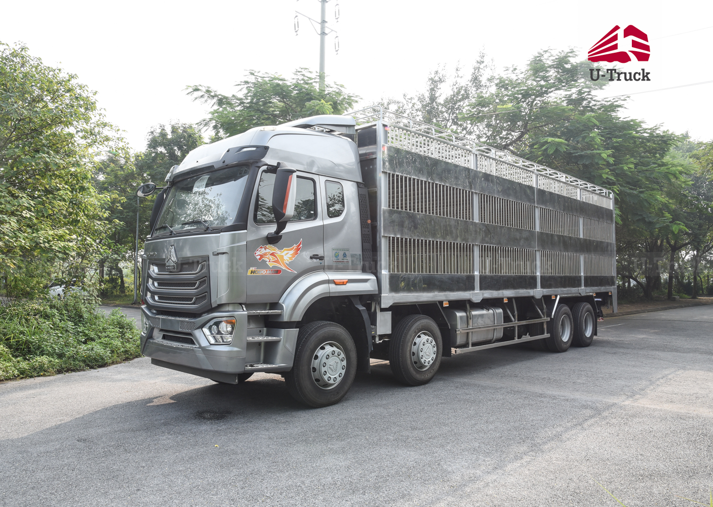 Xe chở gia súc HOWO NX 8×4 9m6
