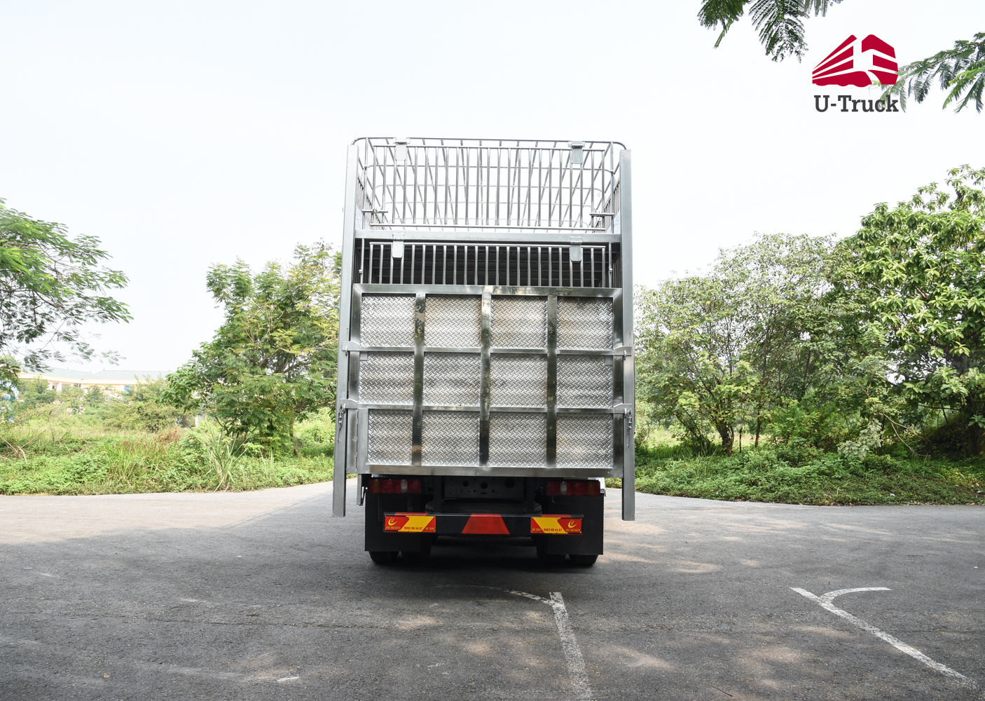 Xe chở gia súc HOWO NX 8×4 9m6