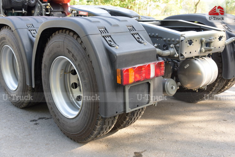 Xe chở gia súc HOWO NX 8×4 9m6