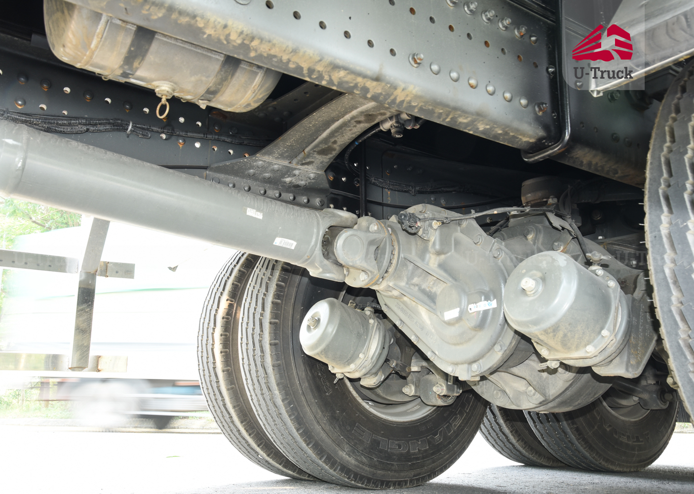 Xe chở gia súc HOWO NX 8×4 9m6