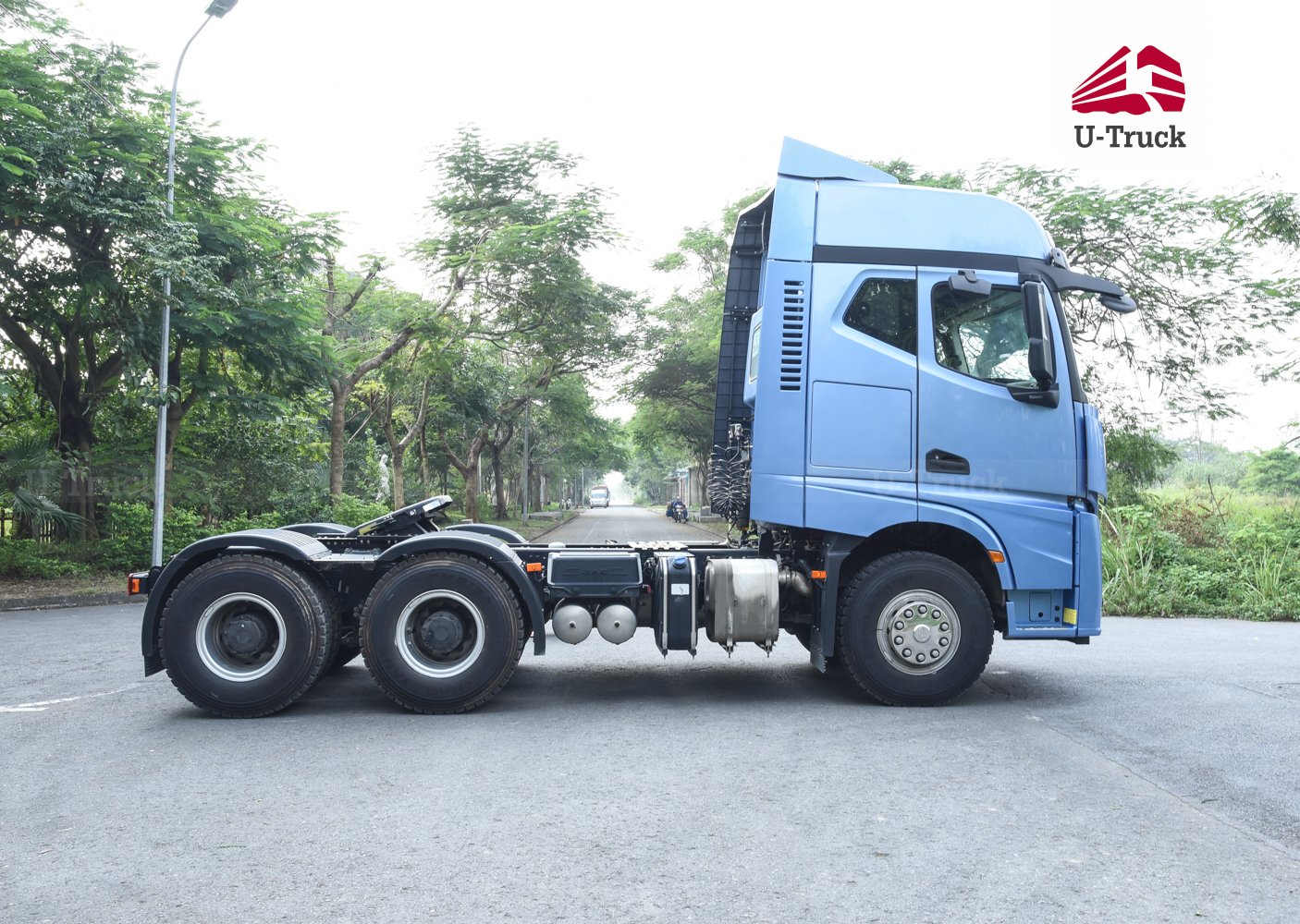 Xe đầu kéo JAC Q7 480 cầu dầu