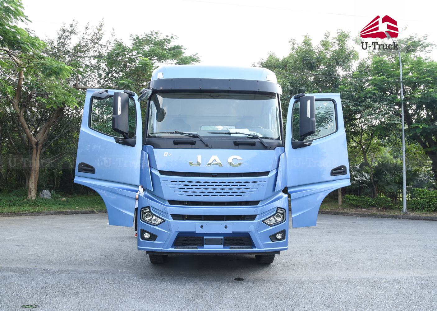 Xe đầu kéo JAC Q7 480 cầu dầu