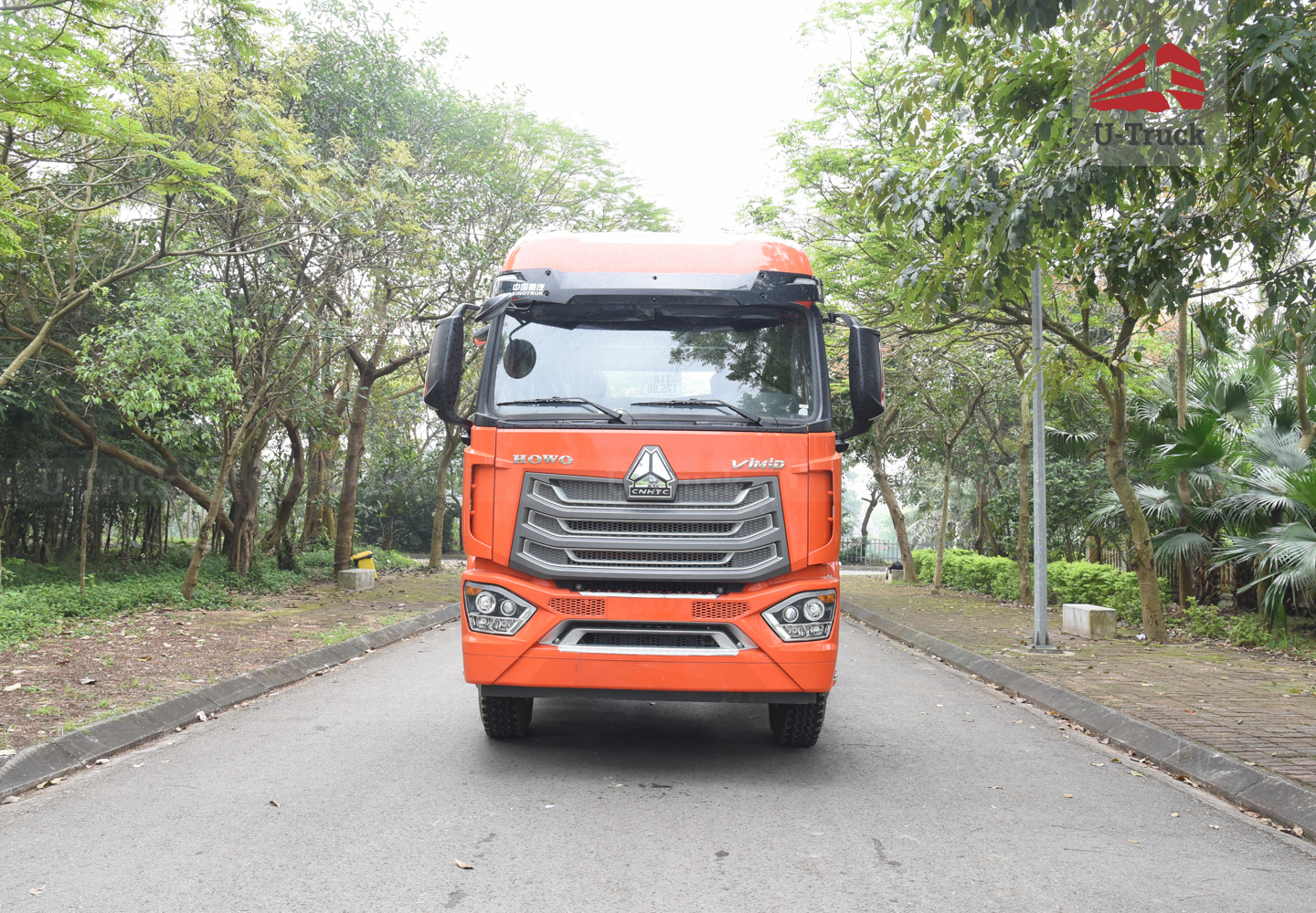 Xe đầu kéo HOWO NX 440 cầu dầu