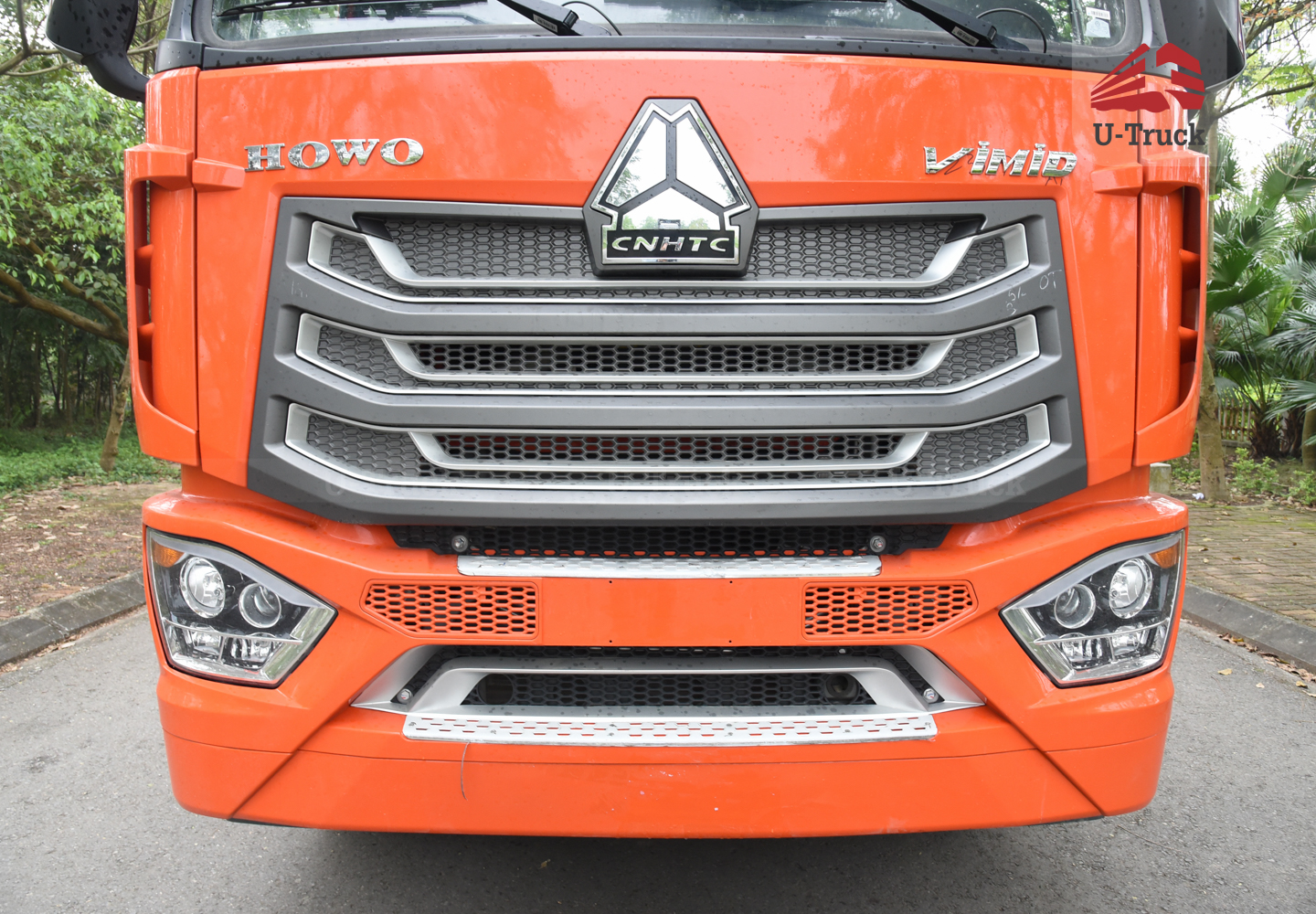 Xe đầu kéo HOWO NX 440 cầu dầu