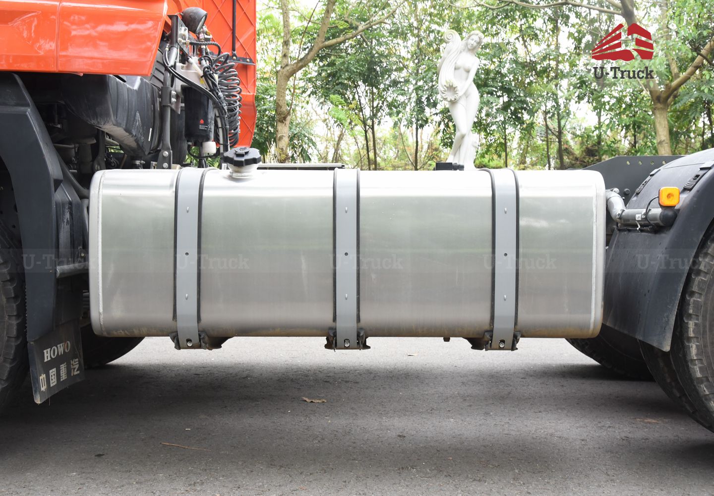 Xe đầu kéo HOWO NX 440 cầu dầu